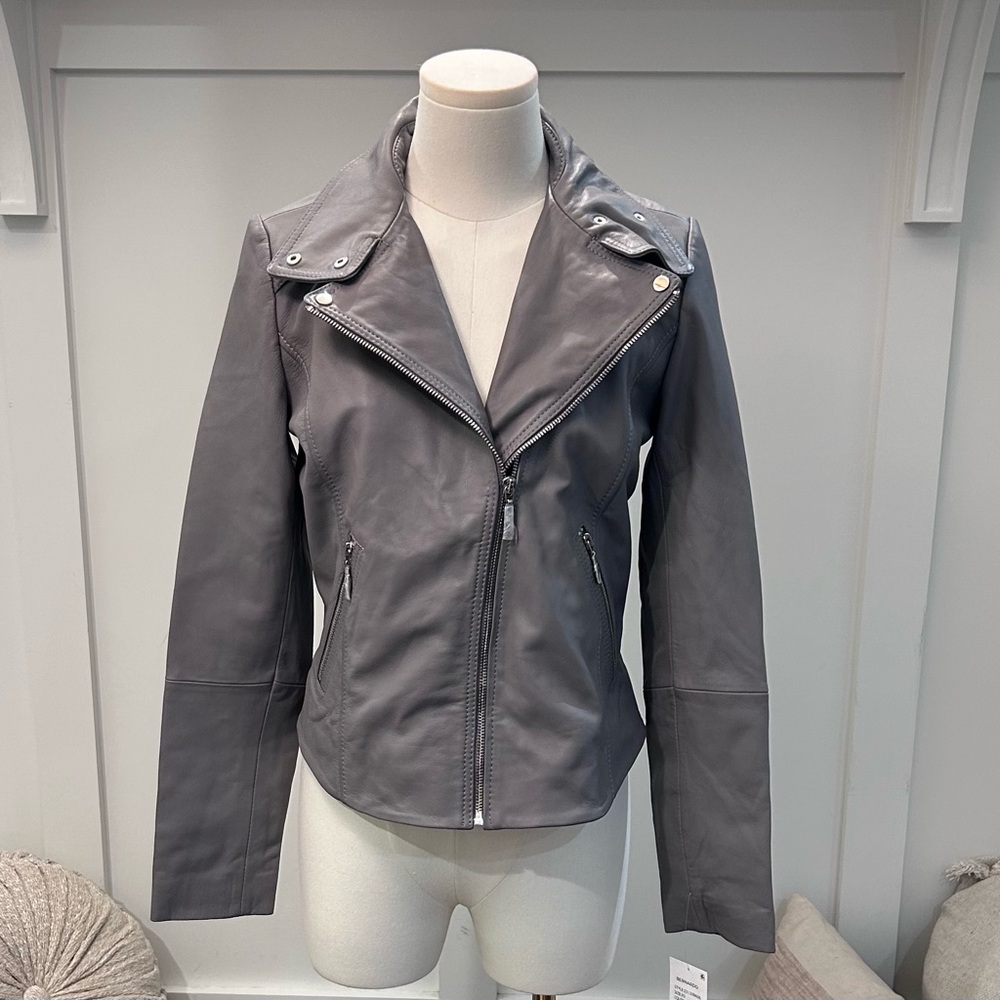 Bernardo Women’s Gray Genuine Leather Moto Jacket NWT Size XS